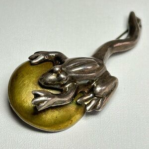 Vintage Taxco TV-115 Sterling Silver 925 & Brass Frog on Lily pad Brooch Pin
